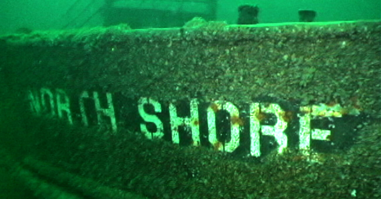 North Shore Shipwreck [Photo by Todd White]